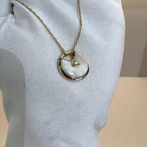 Cartier Amulette necklace